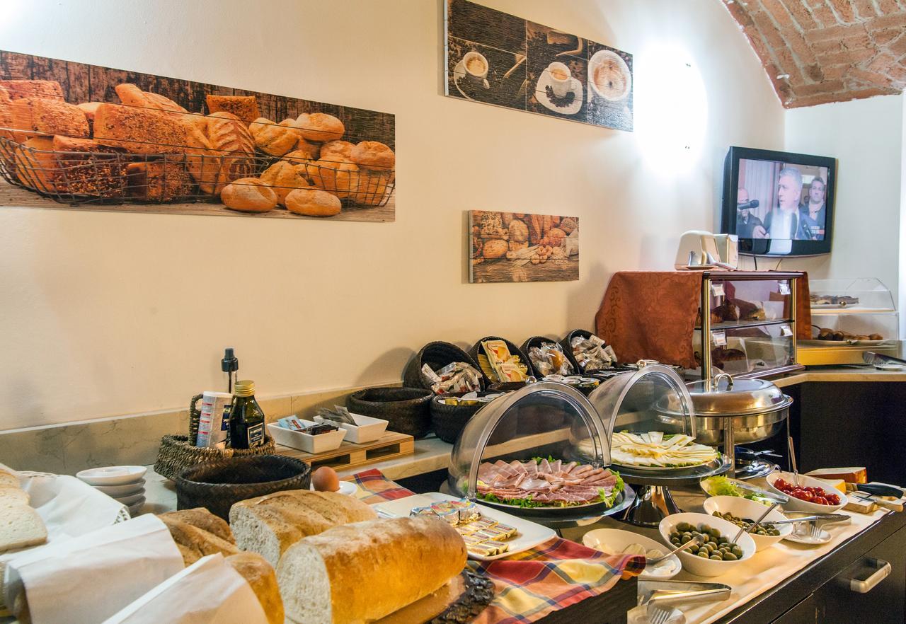 Del Corso 3* Mailand